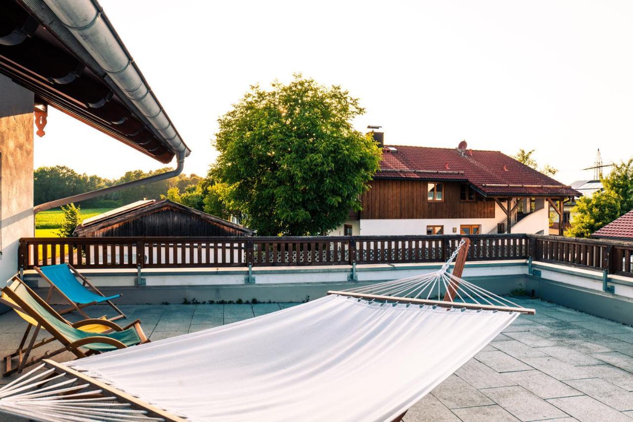 Neu: Visitalps Dachterassen-Wohnung Im Gutshof Am Simssee Stephanskirchen Exterior foto